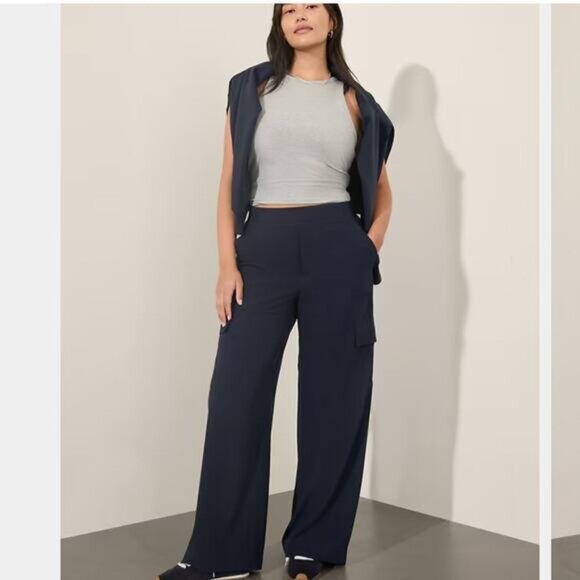 Athleta Brooklyn Heights High Rise Cargo Pant Size 6P - Picture 8 of 10